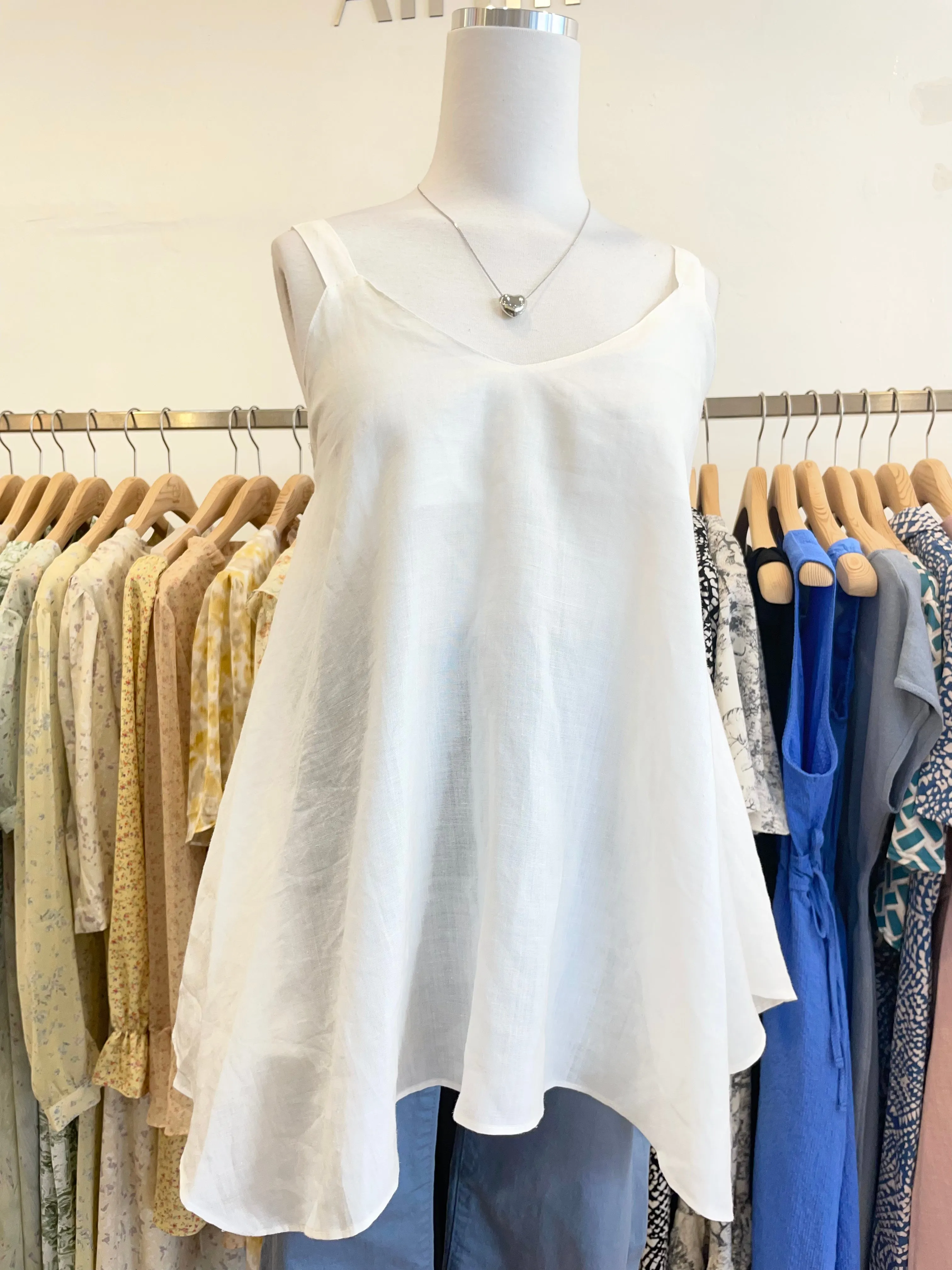 French style sleeveless linen tops