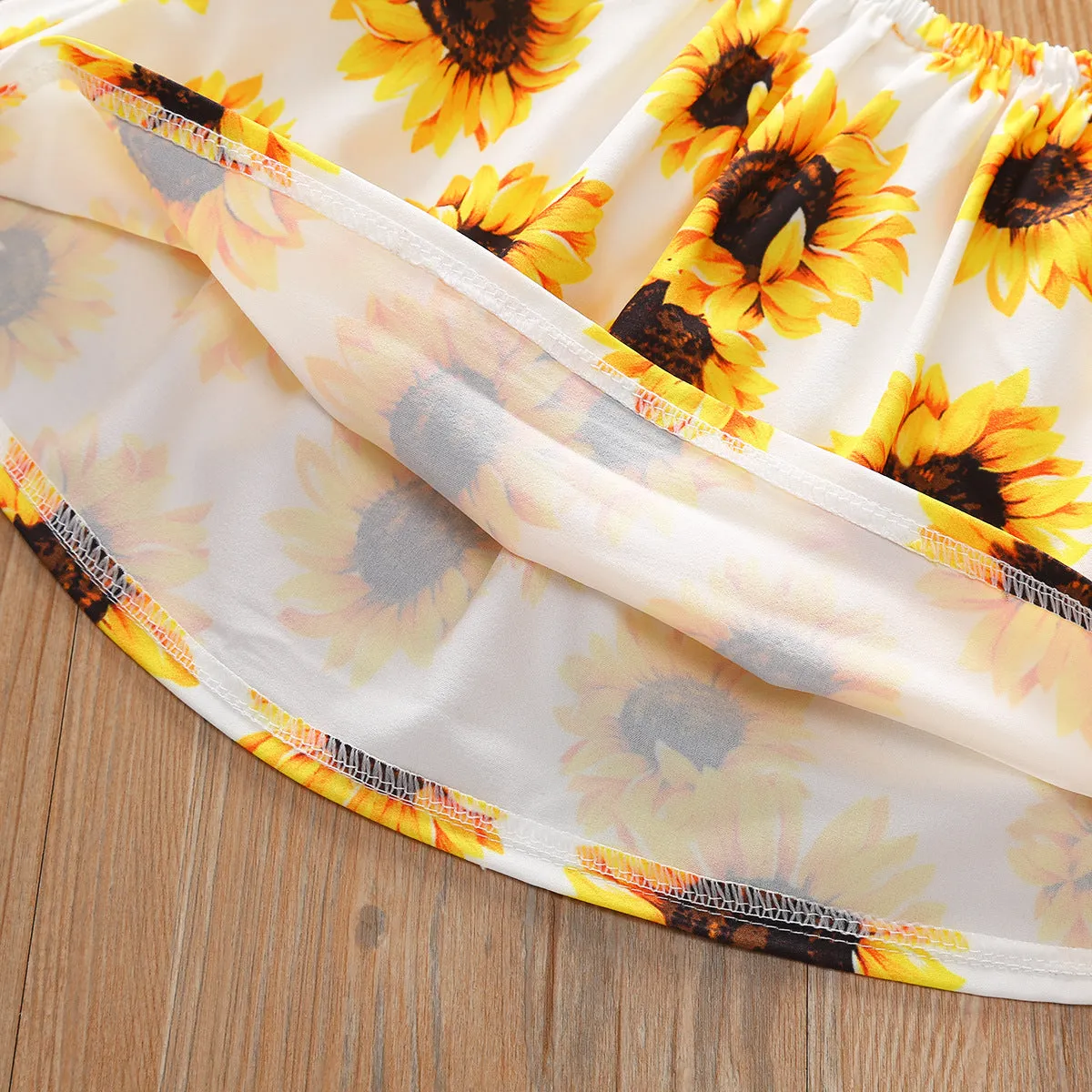 Sleeveless Sunflower Crop Top & Denim Pants